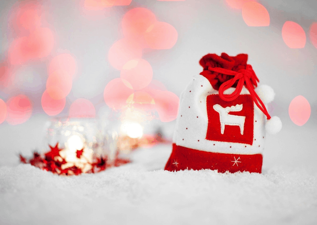 Wydatki świąteczne – czy w tym roku Polacy będą oszczędzać?