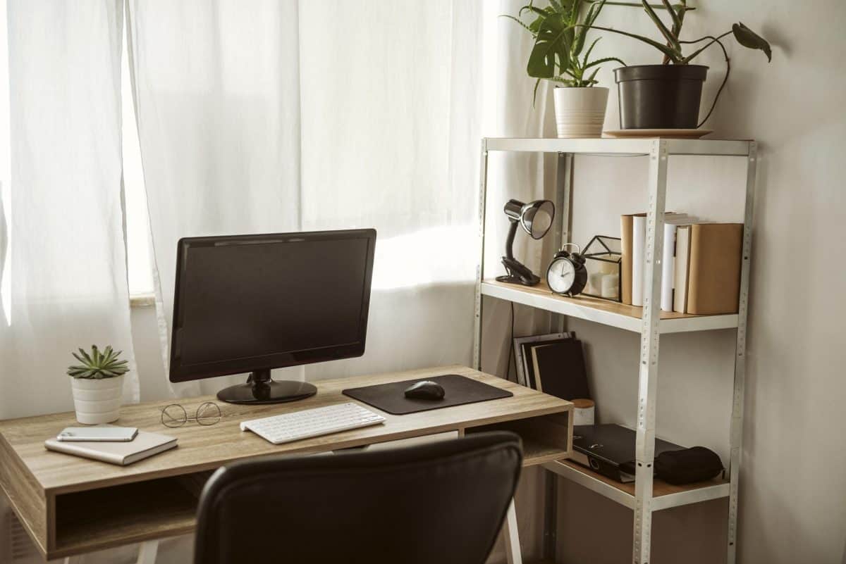 Home office – jak pracować z domu i zorganizować miejsce?