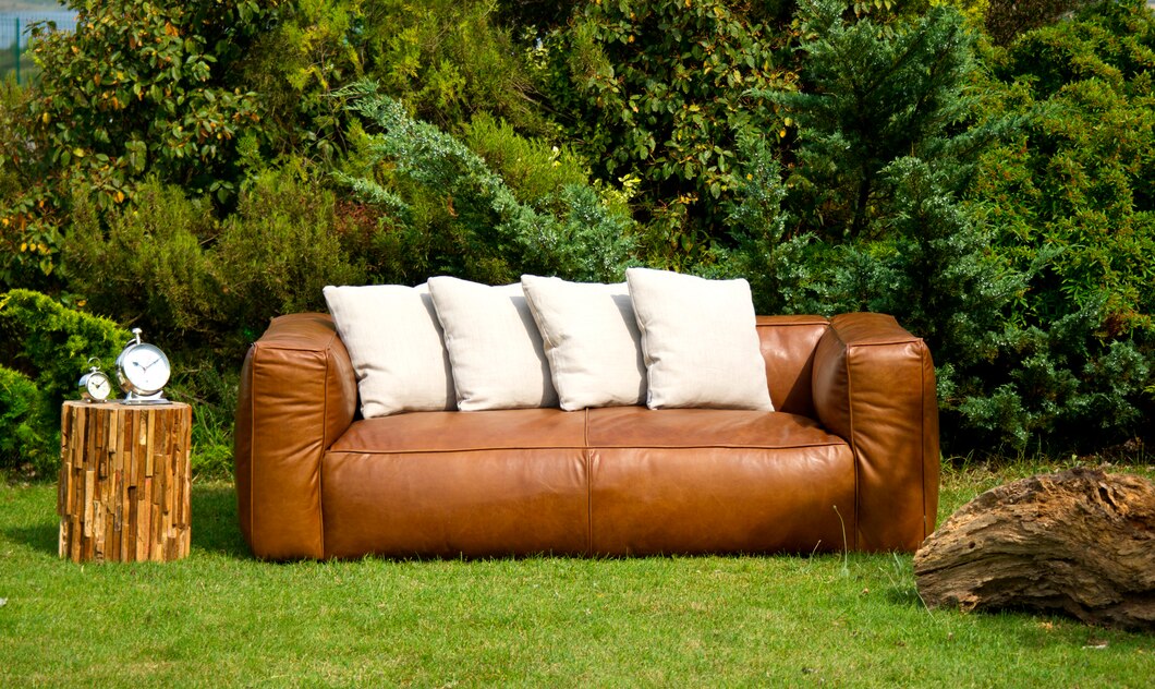 Jak wybrać idealną sofę do ogrodu – praktyczne porady i inspiracje